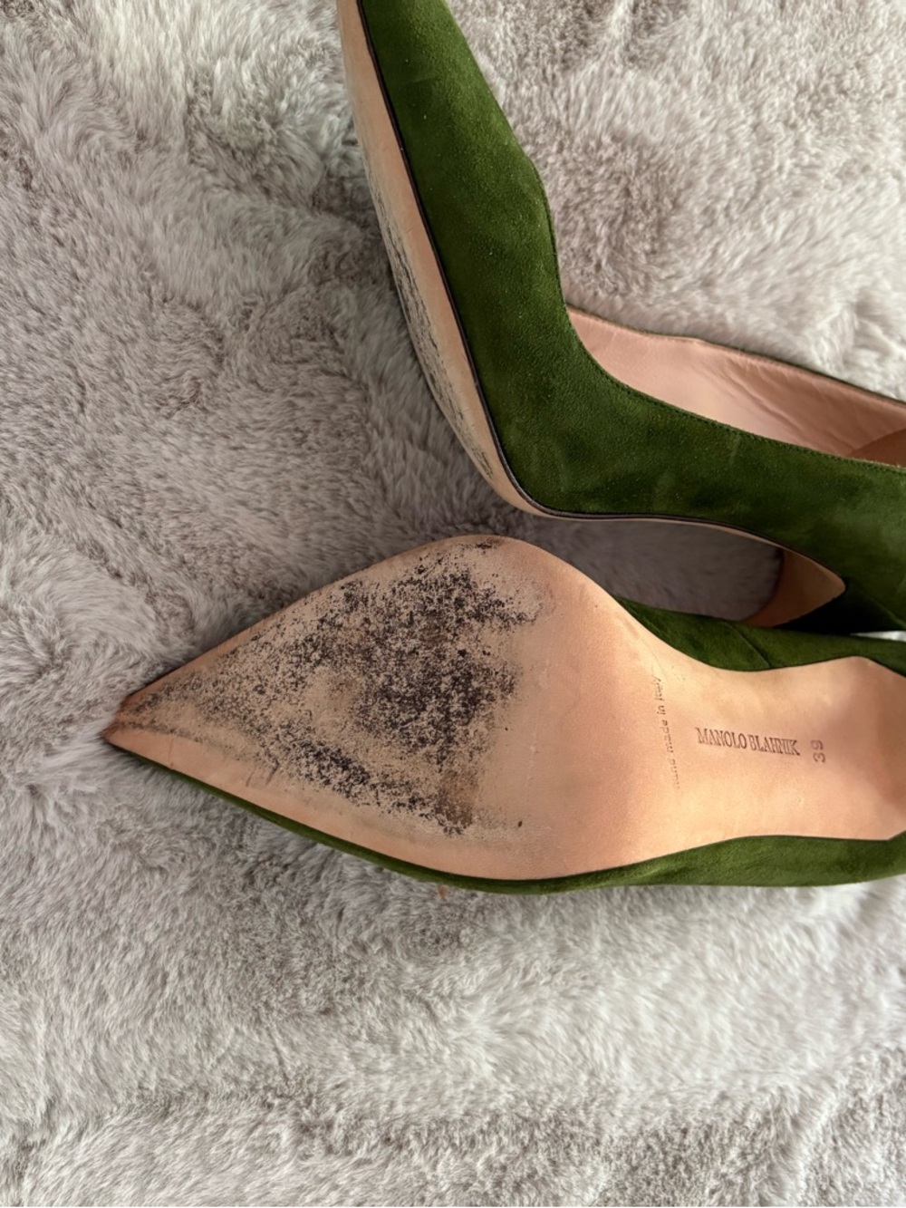 Manolo Blahnik Green Suede Pointed-Toe Pumps - Picture 3 of 4